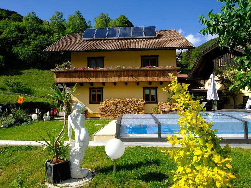Haus Kremser Бад Кляйнкирххайм Экстерьер фото